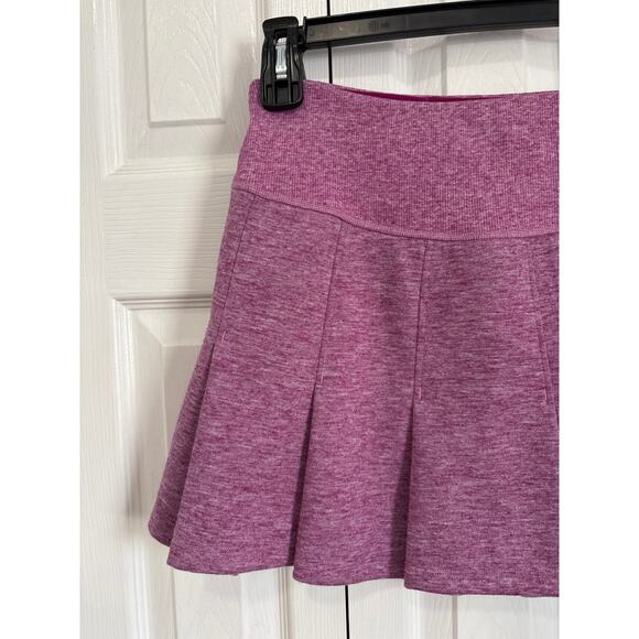 Brooks NWT Wool Blend Pleated Active Joyride Skirt in Heathered Currant Size M - Picture 2 of 11